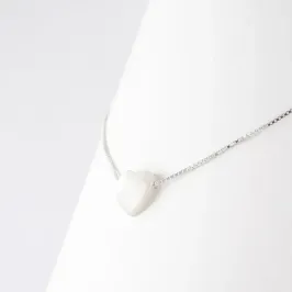 GARGANTILHA CORAÇÃO MADREPEROLA CORRENTE VENEZIANA 45CM