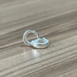 ARGOLA CLICK LISA FIO QUADRADO 0,9cm 3mm