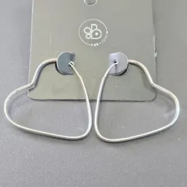 ARGOLA CORAÇÃO FIO QUADRADO  3CM