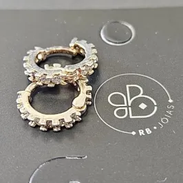 ARGOLA CRAVEJADA PONTAS