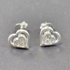 BRINCO DOIS CORAÇÕES  DO MEIO CRAVEJADO