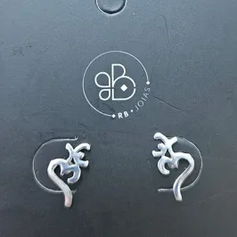 BRINCO  HIERÓGLIFO