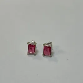 BRINCO PEDRA VERMELHA RETANGULAR