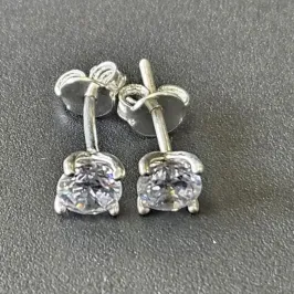 BRINCO PONTO DE LUZ 4 GARRAS M