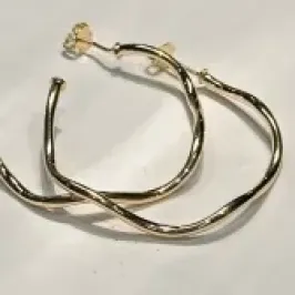 ARGOLA 4CM FIO ONDULADO