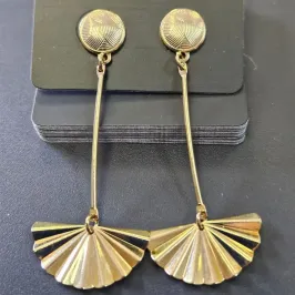 BRINCO PENDURADO LEQUE