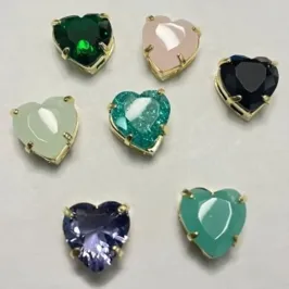 PINGENTE CORAÇÃO PEDRA COM CORES VARIADAS