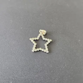 PINGENTE ESTRELA CRAVEJADO VAZADO