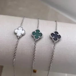 PULSEIRA VAN CLEEF TEEN CORES VARIADAS