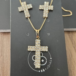 CONJUNTO COM CRUZ CRAVEJADA