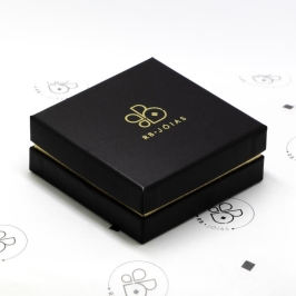 ESTOJO PREMIUM GOLD PERSONALIZADO 04x10x10