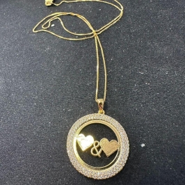 GARGANTILHA VENEZIANA PINGENTE CIRCULAR DOIS CORAÇÕES