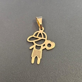 PINGENTE MENINO DE BONE VAZADO COM CORAÇÃO