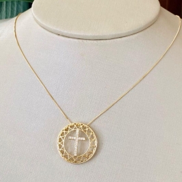 GARGANTILHA REDONDA BARDA CORAÇÃO CRUZ CRAVEJADA