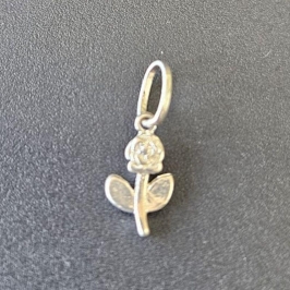 PINGENTE BOTÃO DE ROSA