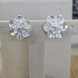 BRINCO FLOR TRABALHADA