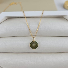 GARGANTILHA CRAVEJADA PEDRA VERDE