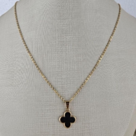 GARGANTILHA TREVO VIRGÍNIA PRETO