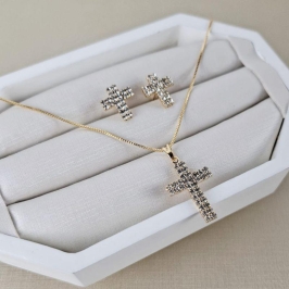 CONJUNTO COM CRUZ CRAVEJADA