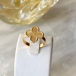 ANEL TREVO VIRGINIA TRABALHADO