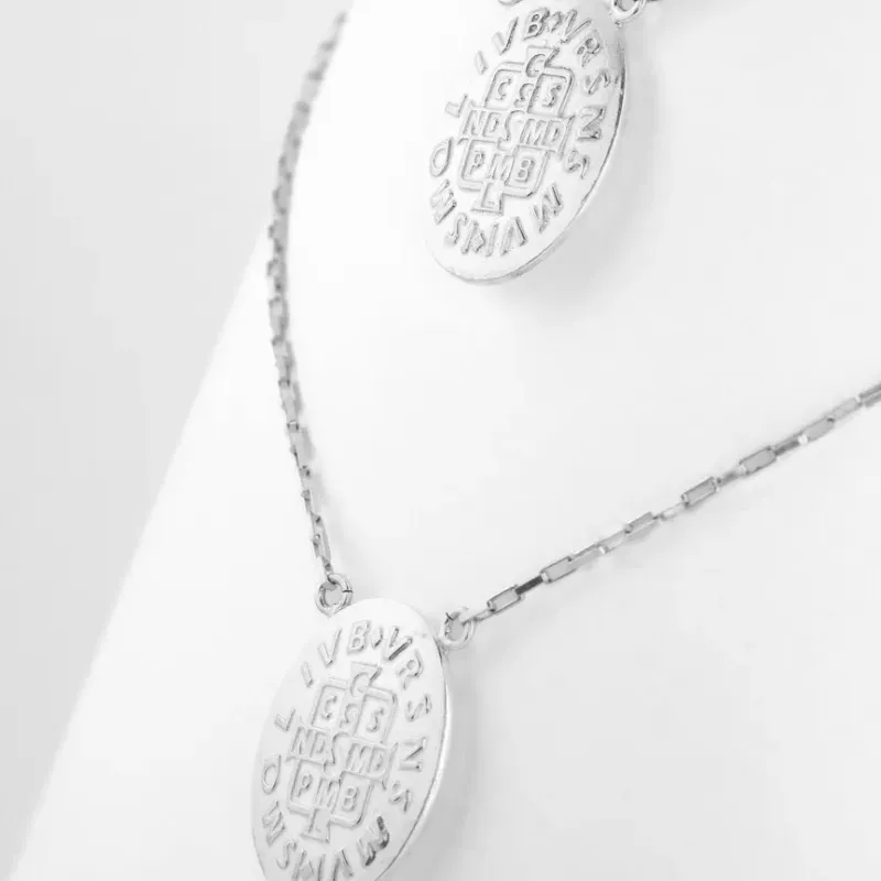 ESCAPULARIO OVAL SÃO BENTO