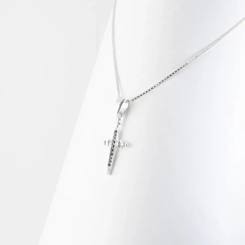 COLAR CORRENTE VENEZIANA CRUCIFIXO CRAVEJADO ZIRCONIA NEGRA