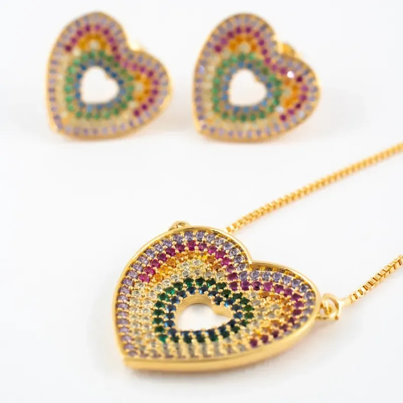 CONJUNTO CORAÇÃO CRAVEJADO COLORIDO