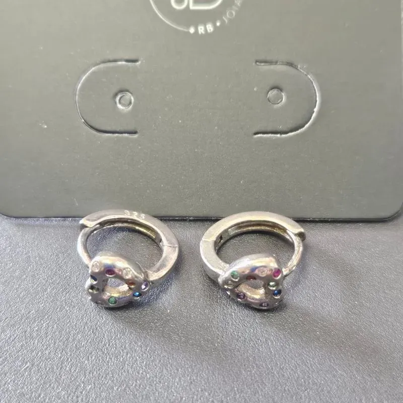 ARGOLA CORAÇÃO CRAVEJADO BANHO DE RÓDIO