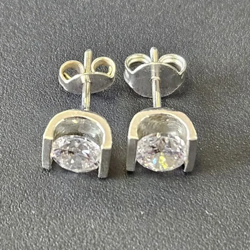 BRINCO CÁLICE PONTO DE LUZ EMBUTIDO