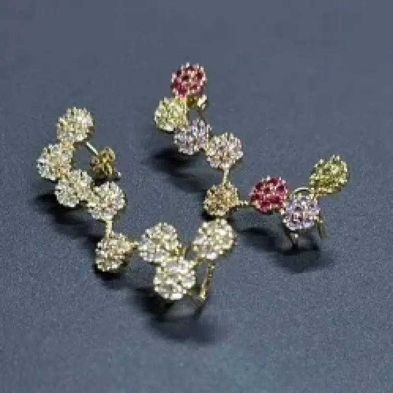 BRINCO EAR CUFF GRANDE CRAVEJADO CORES VARIADAS UNITARIO