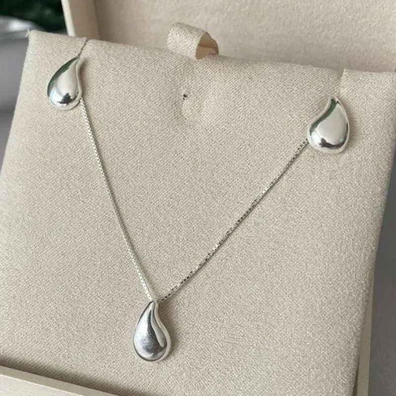 CONJUNTO GOTA VÍRGULA ABAULADA VENEZIANA 45CM