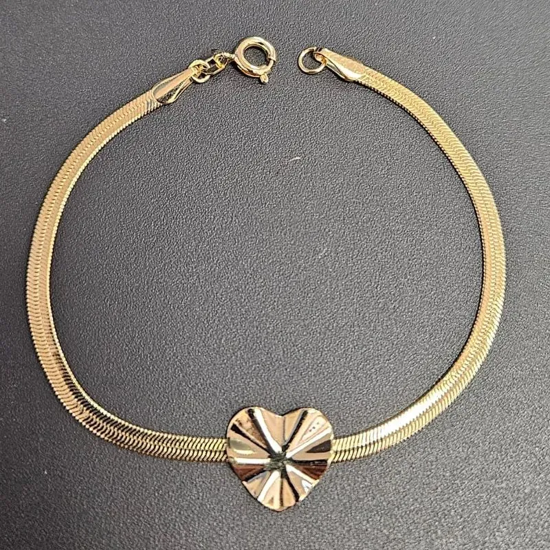 PULSEIRA LAMINADA COM CORAÇÃO EFEITO AMASSADO