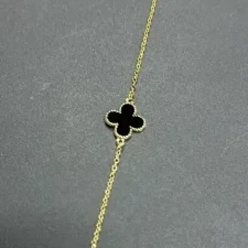 PULSEIRA TREVO VIRGINIA PRETO
