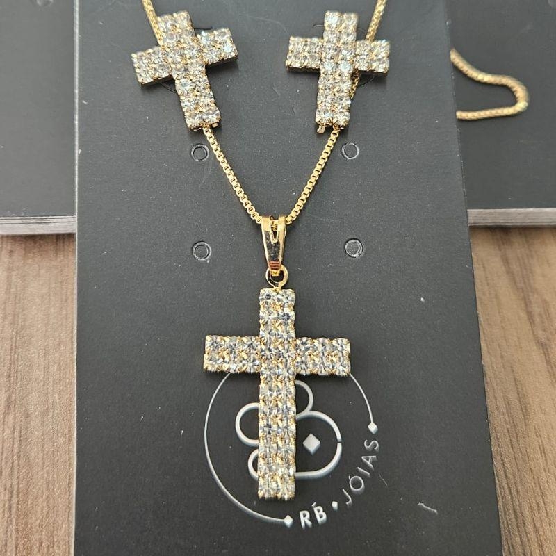 CONJUNTO COM CRUZ CRAVEJADA