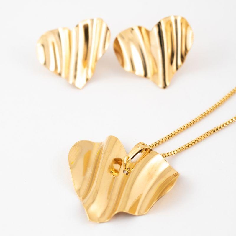 CONJUNTO CORAÇAO EFEITO AMASSADO
