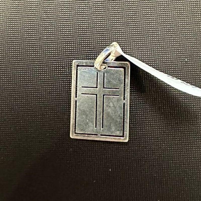 PINGENTE PLACA COM CRUCIFIXO