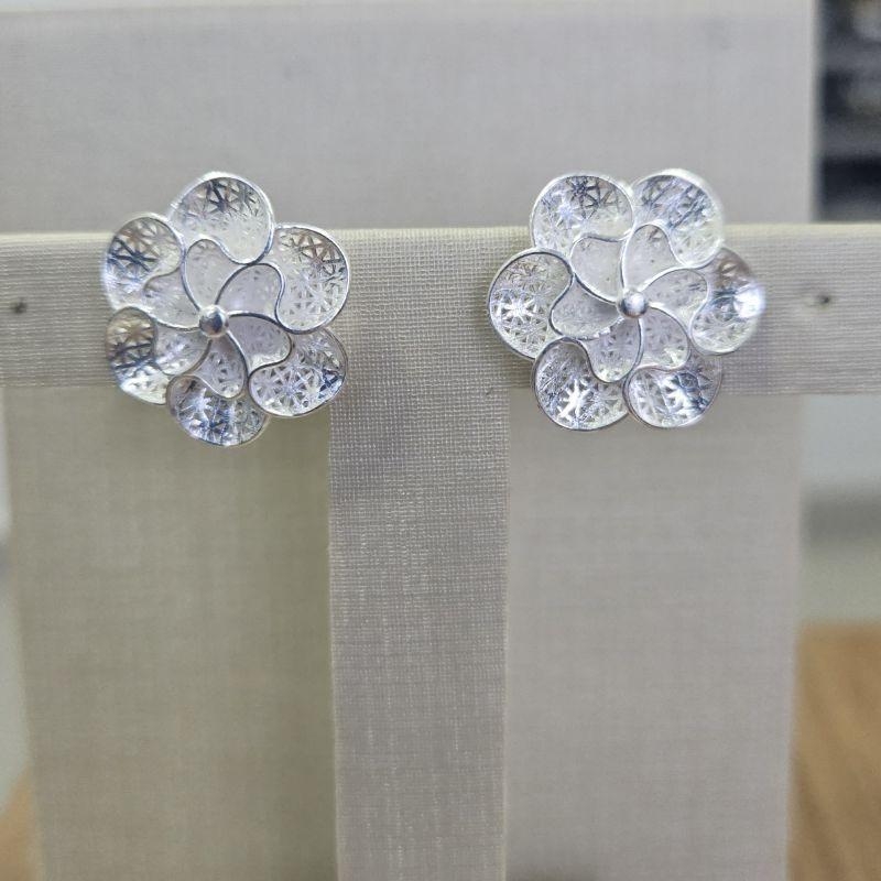 BRINCO FLOR TRABALHADA