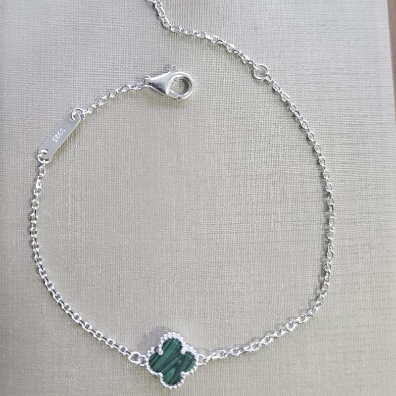 PULSEIRA TREVO  VERDE COM PLAQUINHA