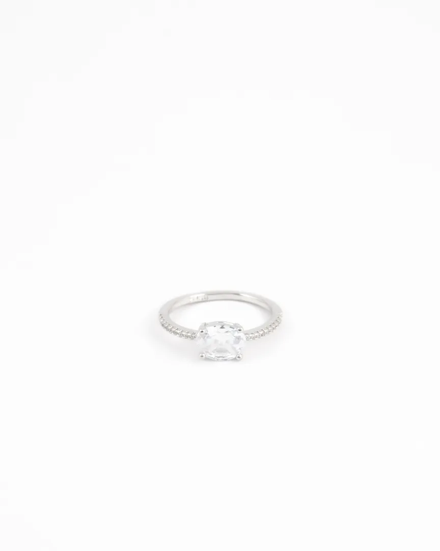 ANEL COM BANHO DE RODIO PEDRA CRISTAL OVAL FIO  CRAVEJADO