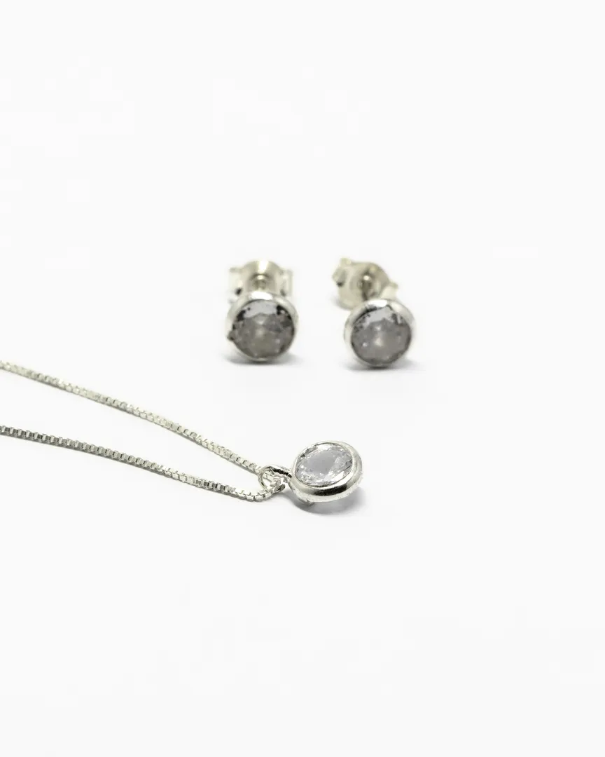 CONJUNTO PONTO DE LUZ PEDRA CRISTAL REDONDA BRINCO E GARGANTILHA