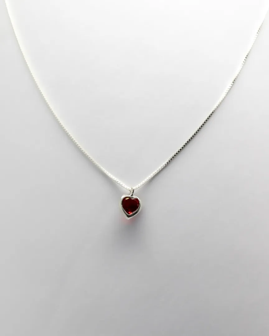 CONJUNTO PEDRA CORAÇÃO VERMELHO BRINCO E GARGANTILHA