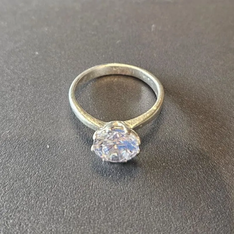 ANEL SOLITARIO 9 GARRAS