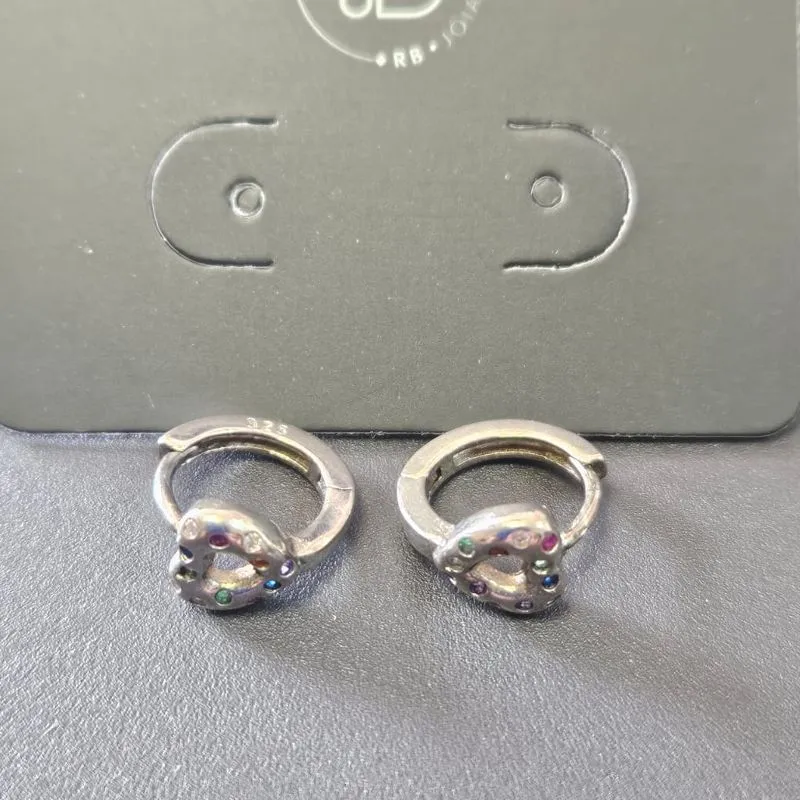 ARGOLA CORAÇÃO CRAVEJADO BANHO DE RÓDIO