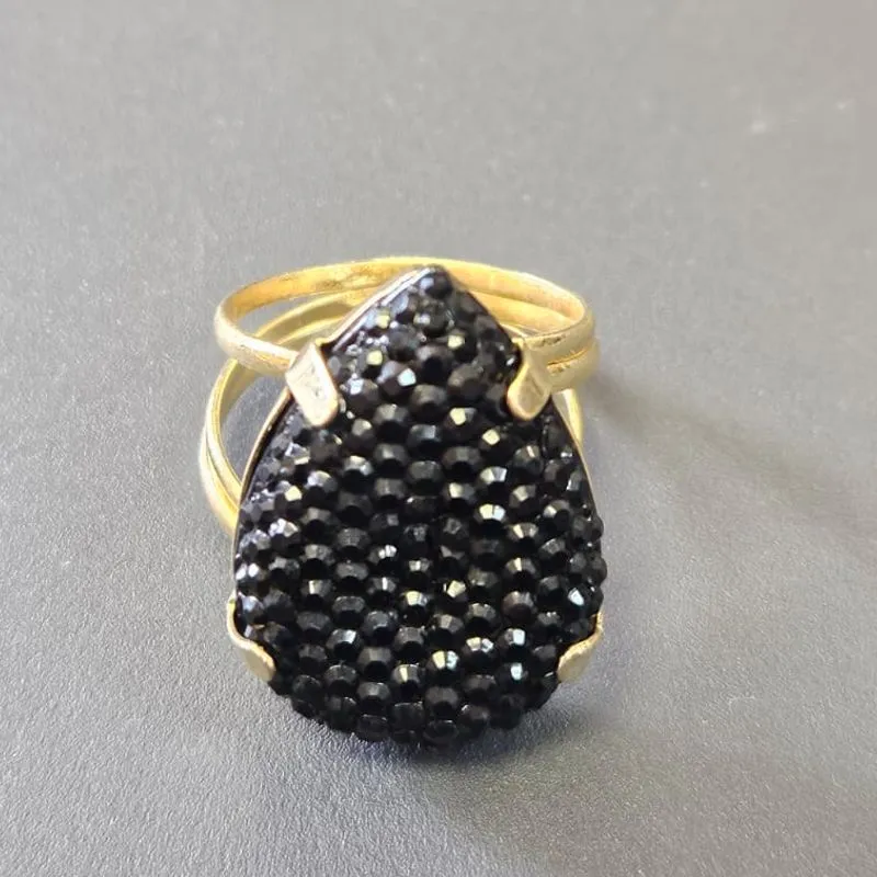ANEL GOTA GRANDE CRAVEJADO PRETO