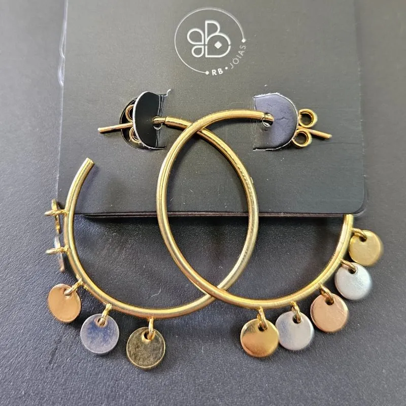 ARGOLA 3 CM COM MEDALHAS PENDURA
