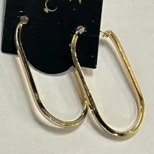 ARGOLA OVAL FINA 4CM FIO QUADRADO