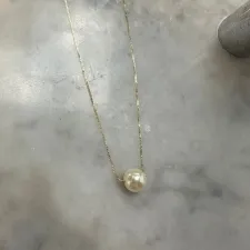 GARGANTILHA COM CORRENTE VENEZIANA E PEROLA 