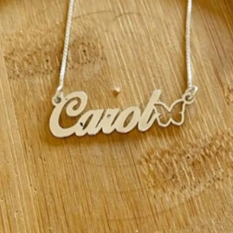 GARGANTILHA PERSONALIZADA MANUSCRITO COM BORBOLETA