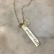 GARGANTILHA PLACA PROSPERIDADE E ARVORE DA VIDA