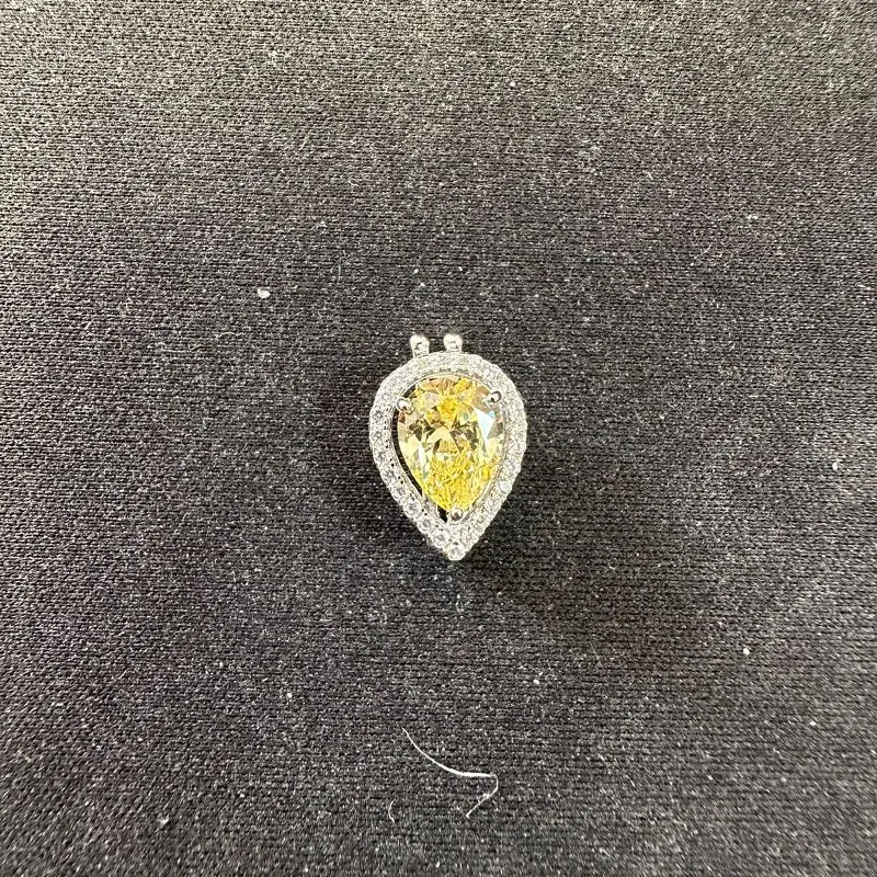 PINGENTE GOTA CRAVEJADO PEDRA